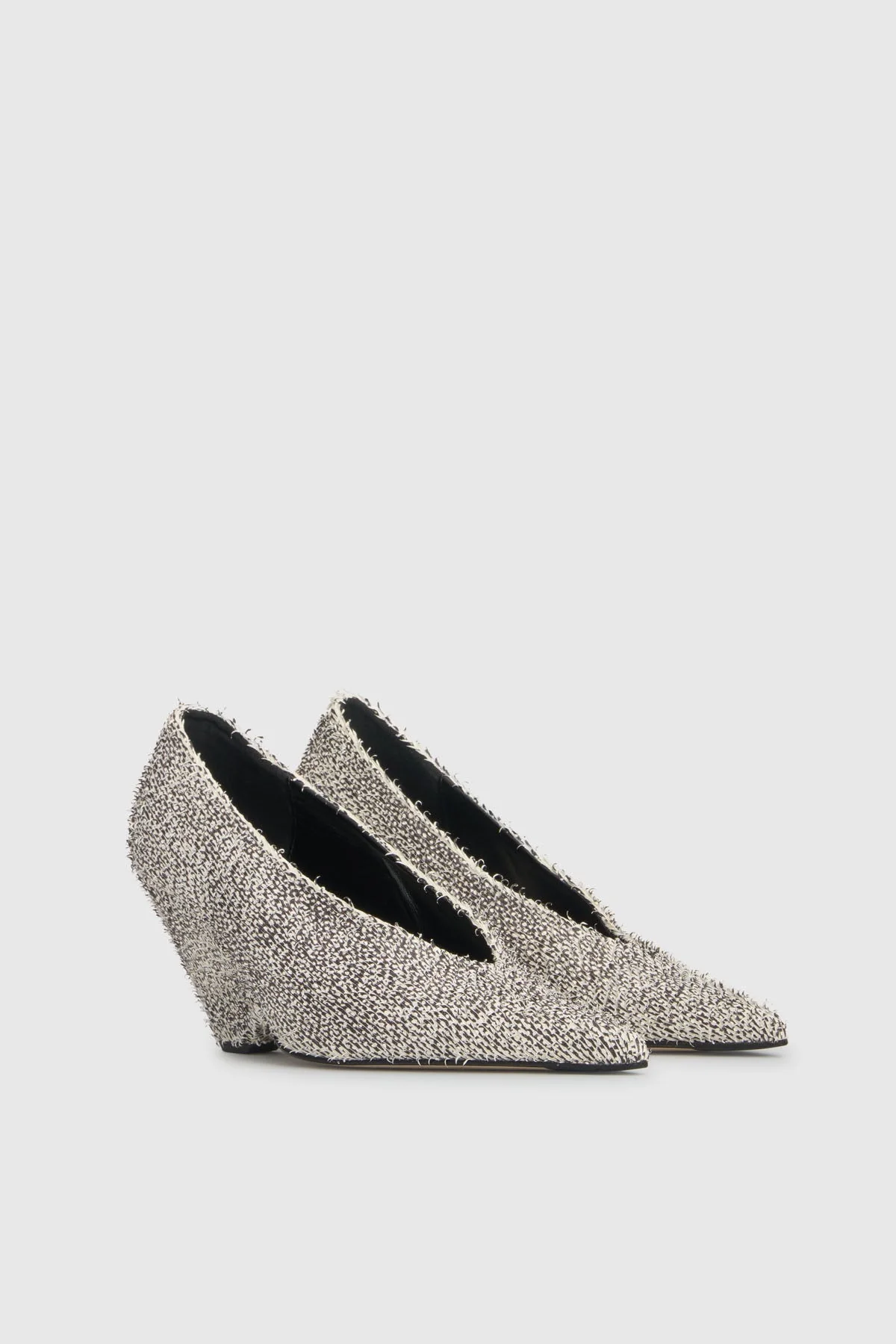 Rhys Two Tone Pump - Image 6