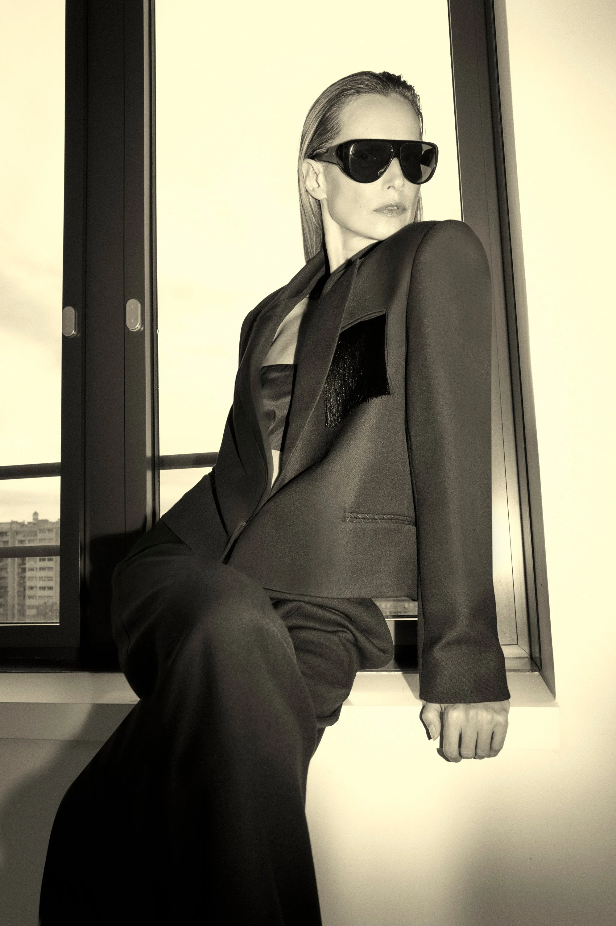 Zaman Crop Blazer - Image 9